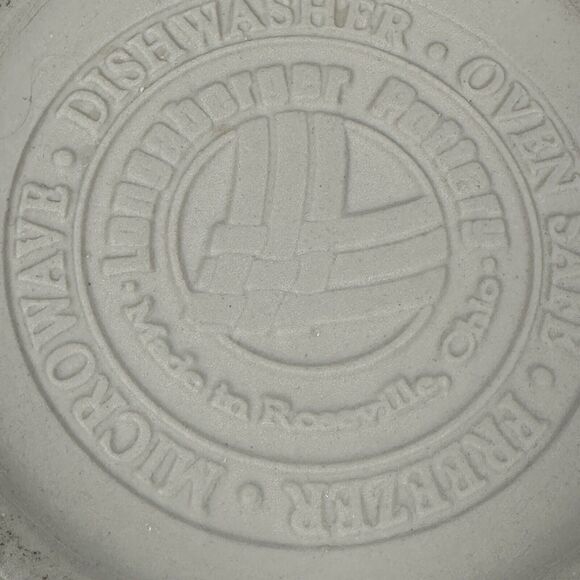 Longaberger Pottery Woven Traditions Blue Milk Juice Pitcher 1 QT USA 5 3/4" - Picture 7 of 8